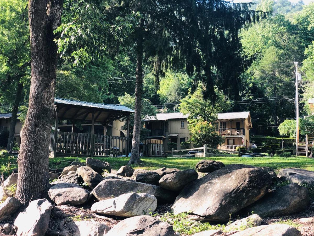 The Evening Shade River Lodge And Cabins Chimney Rock Kültér fotó